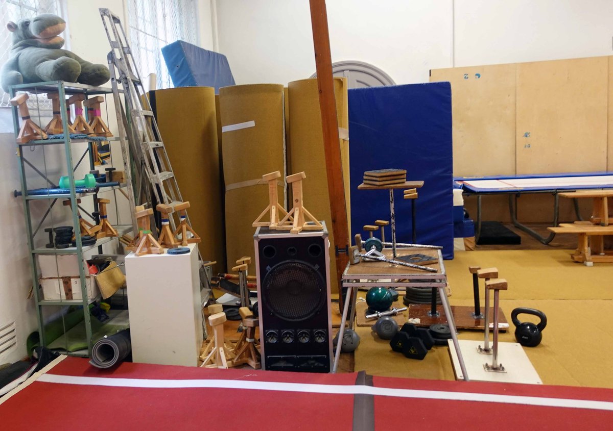 Sportakrobatik hallenreinigung 2